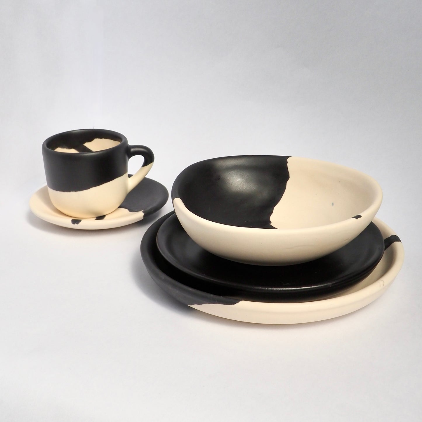 AIN DINNERWARE (5 pieces set)