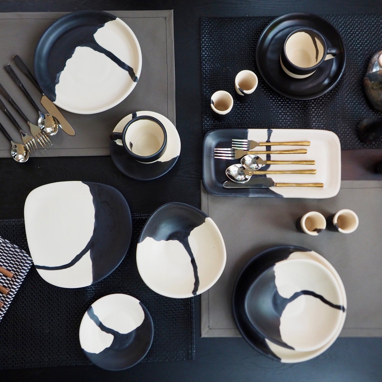AIN DINNERWARE (5 pieces set)