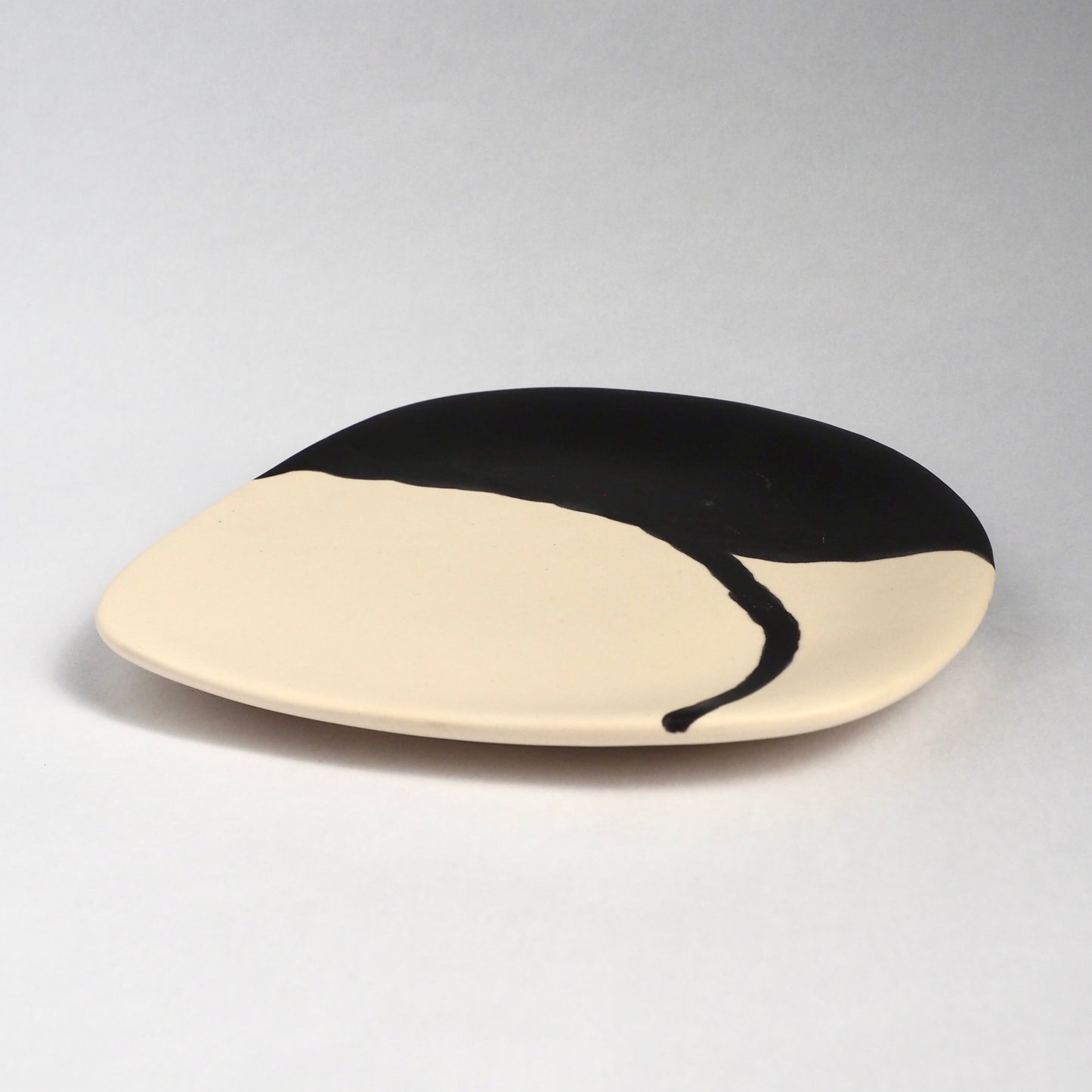 AIN SERVING PLATE